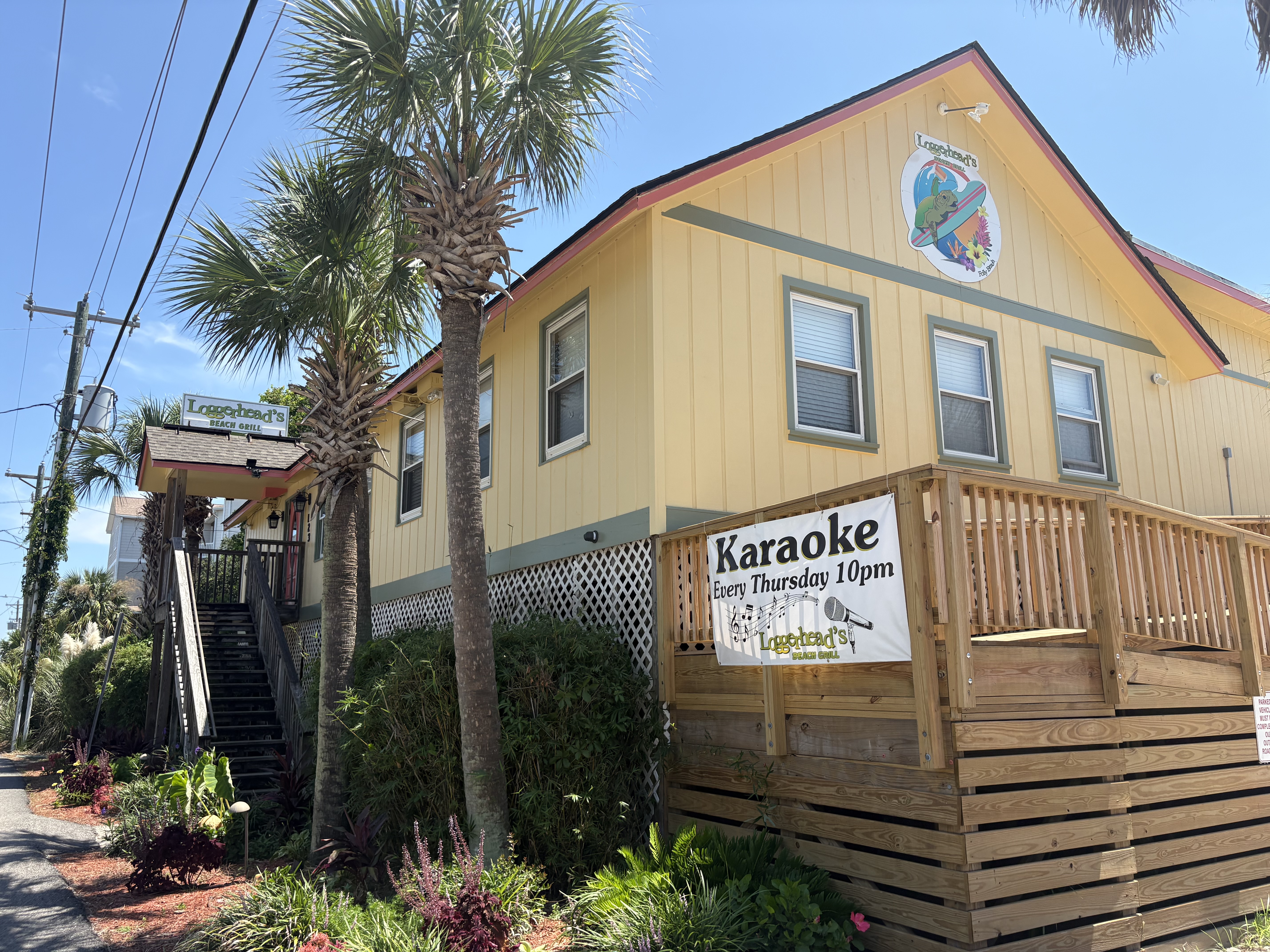 Things To Do Loggerhead's Beach Grill