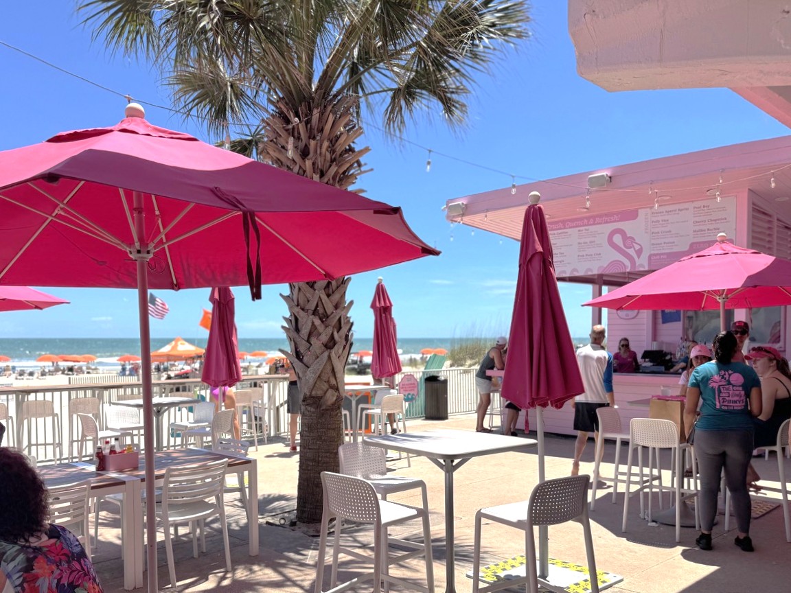 Things To Do Pinky's On The Beach