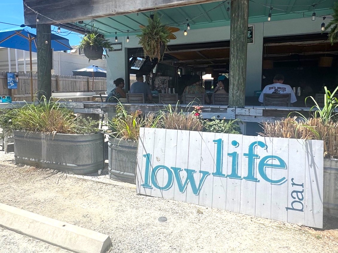 Things To Do Low Life Bar