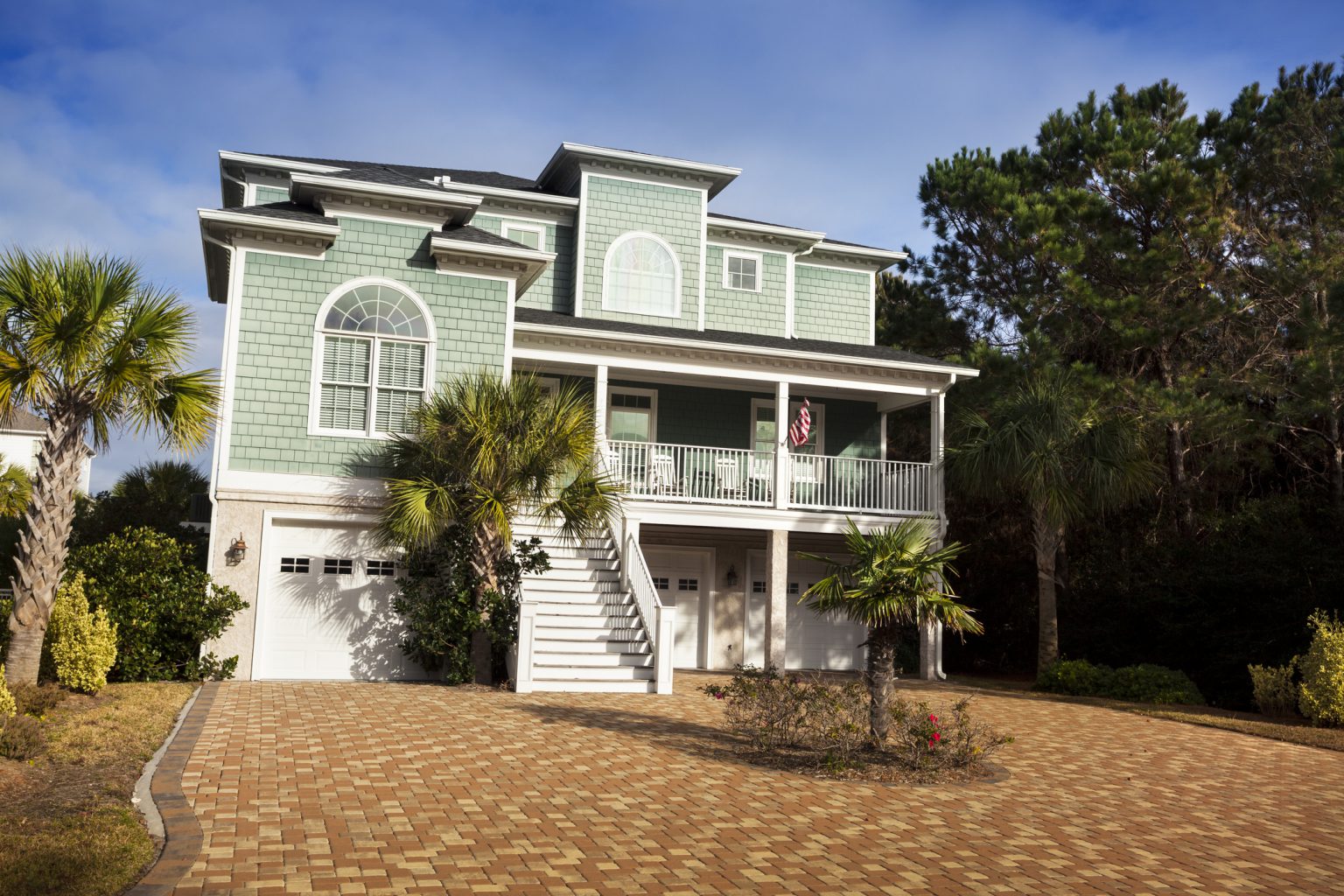 A vacation rental in the Charleston area that has several floors, but enough space for everyone in the family for the holidays.